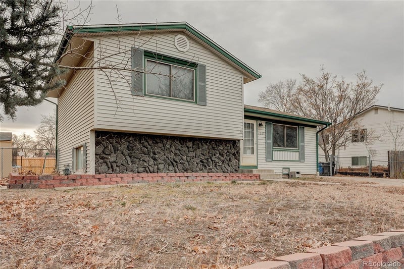2260 E 83rd Pl, Denver, CO 80229