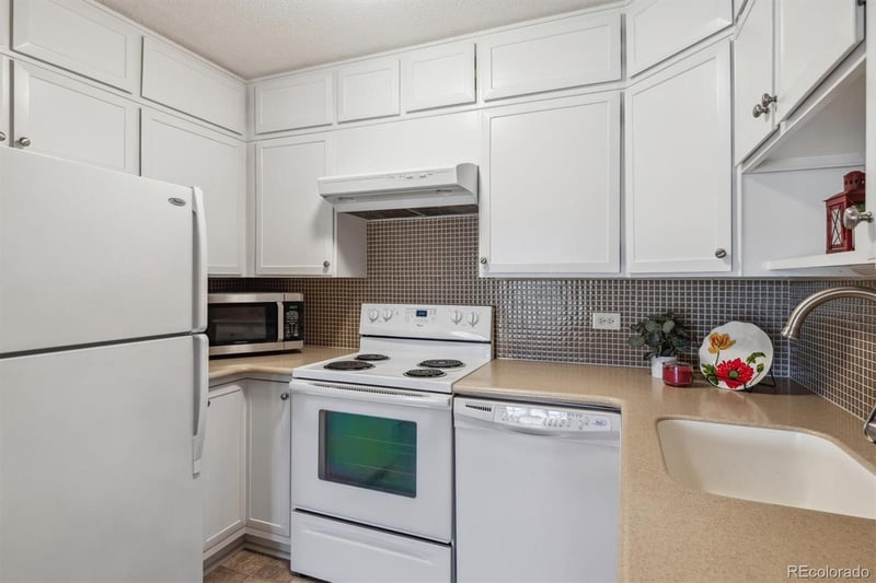 690 S Alton Way #1C, Denver, CO 80247