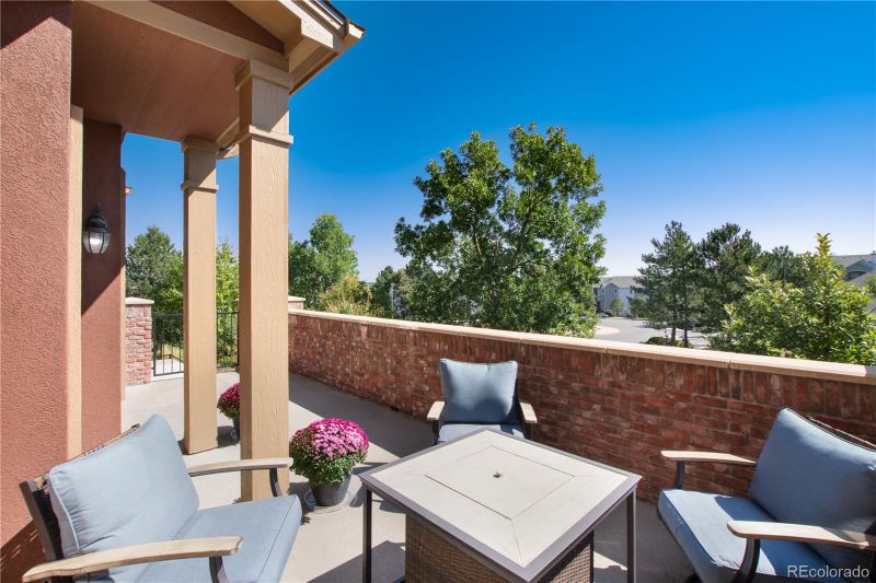601 W Burgundy St #B, Highlands Ranch, CO 80129