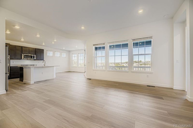 24515 E Kettle Ct, Aurora, CO 80016