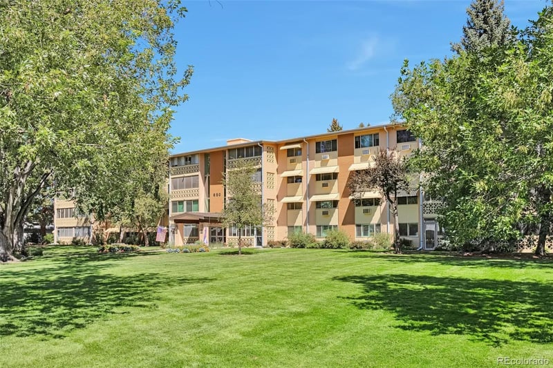650 S Clinton St #3A, Denver, CO 80247