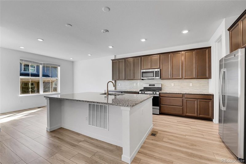 17836 Gallup St, Broomfield, CO 80023