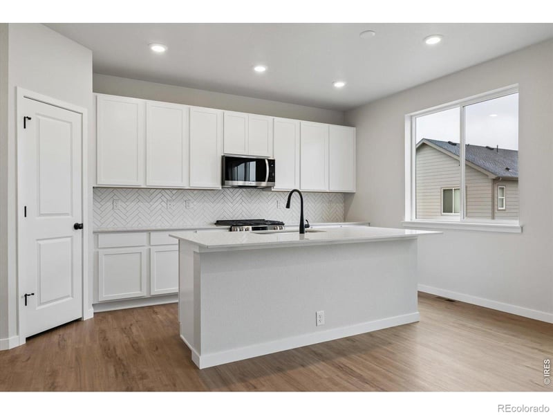819 Mesic Ln, Windsor, CO 80550