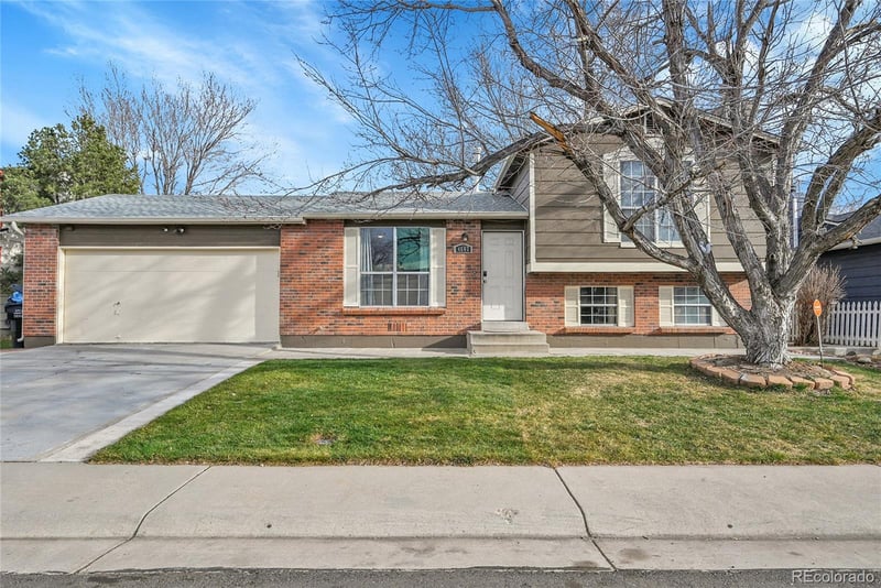 4642 Eureka Ct, Denver, CO 80239