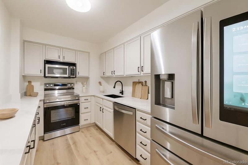 460 S Marion Pw #102, Denver, CO 80209