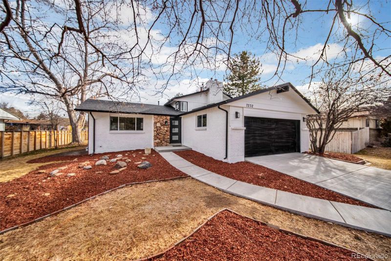 7232 S Colorado Ct, Centennial, CO 80122