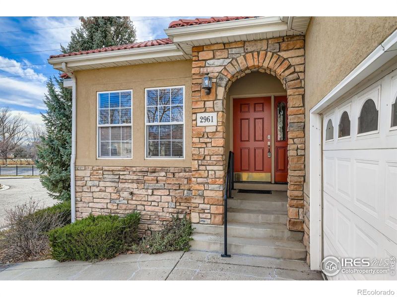 2961 Sonata Bay Ct, Longmont, CO 80503