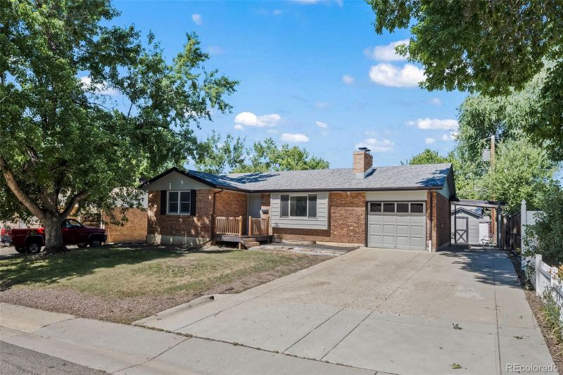 1035 Iris St, Broomfield, CO 80020