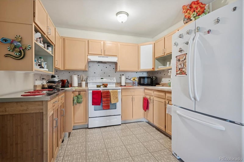 660 S Alton Way #2D, Denver, CO 80247