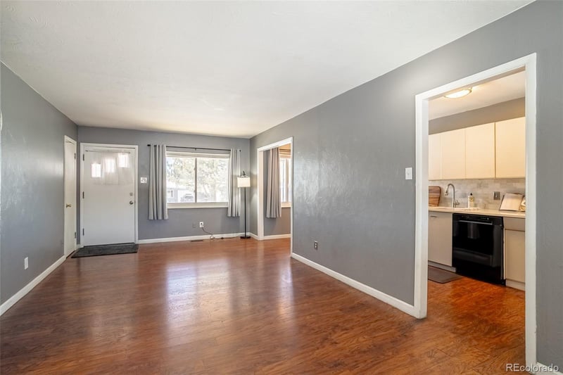 3016 S Grape Way, Denver, CO 80222