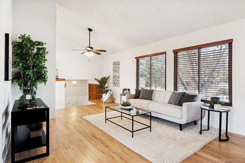 3752 S Helena Way, Aurora, CO 80013