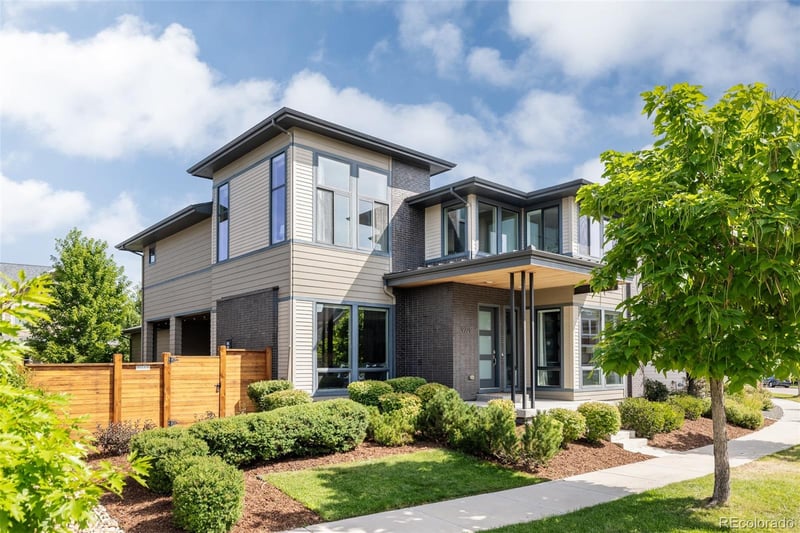 9221 E 52nd Dr, Denver, CO 80238