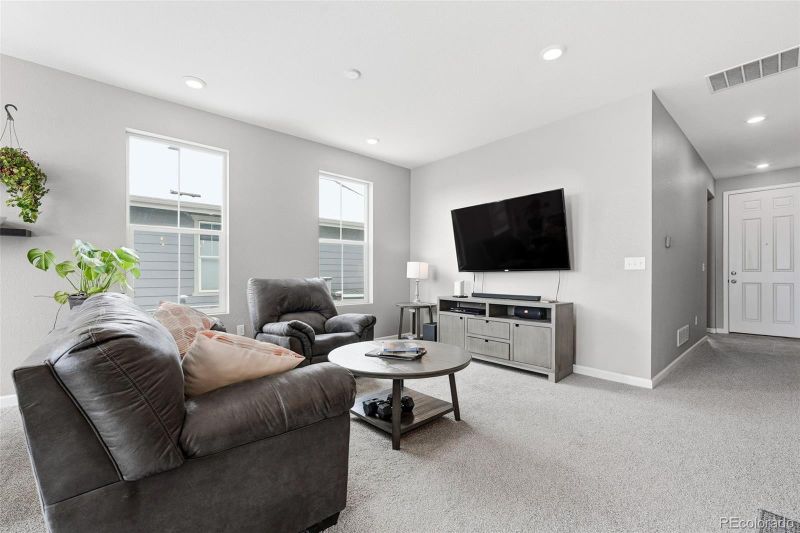 12769 Crane River Dr, Firestone, CO 80504