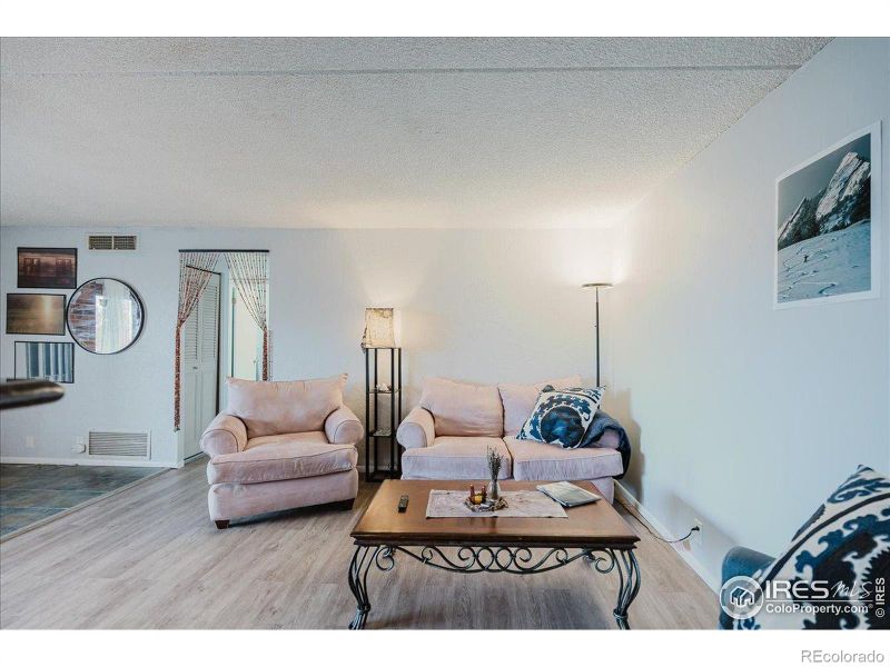 805 29th St #402, Boulder, CO 80303