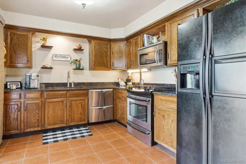 2783 W Long Dr #B, Littleton, CO 80120