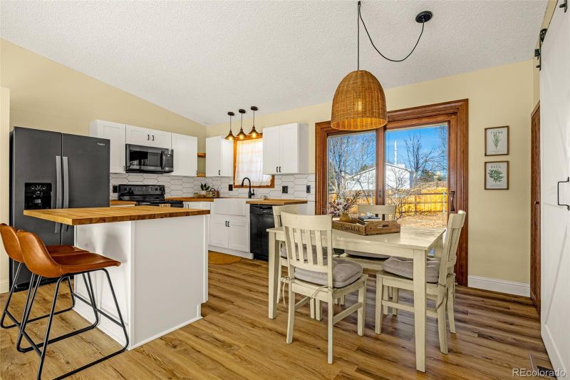 2206 Chapel Hills Dr, Colorado Springs, CO 80920