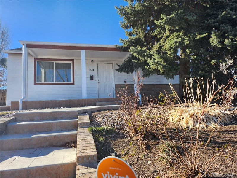 1311 S Quivas St, Denver, CO 80223