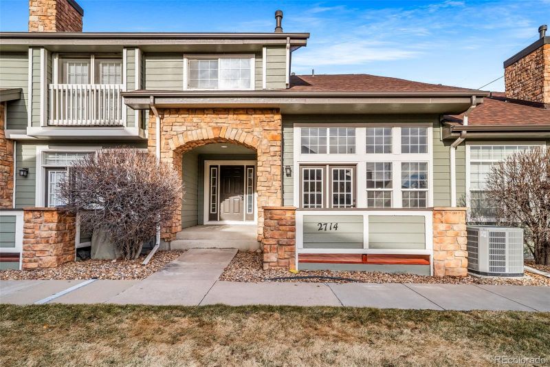 2714 W Greens Ln, Littleton, CO 80123