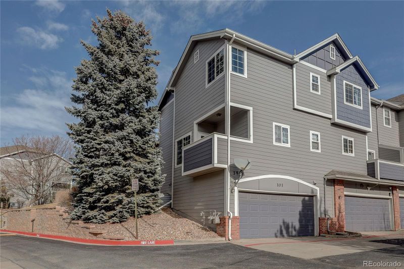 1558 S Danube Cir #101, Aurora, CO 80017