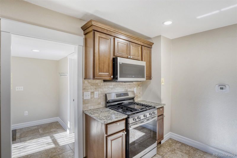 3639 S Bannock St, Englewood, CO 80110