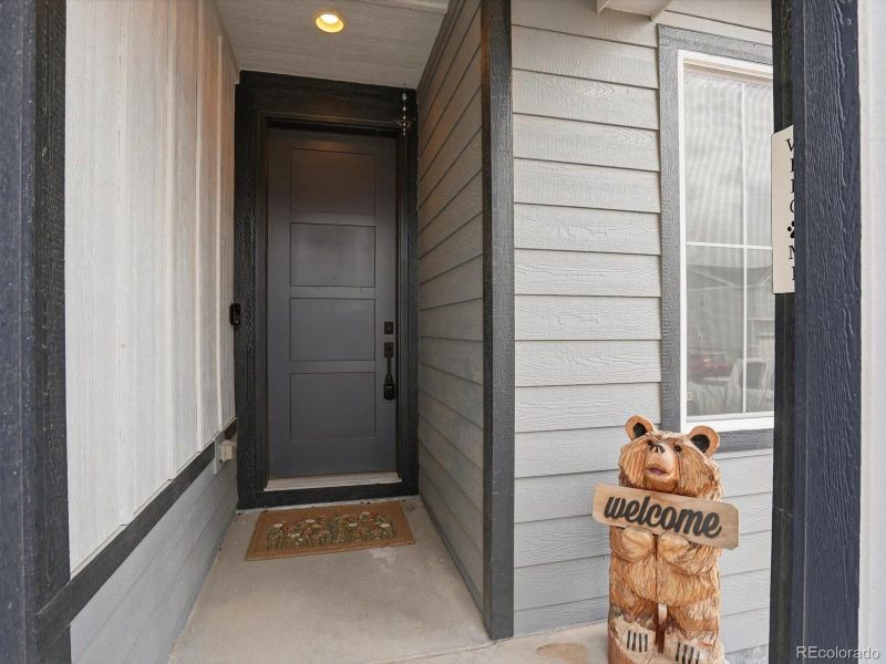 27934 E 7th Ave, Aurora, CO 80018
