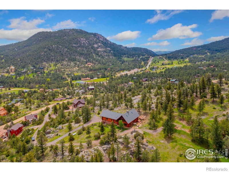 95 Choctaw Rd, Lyons, CO 80540