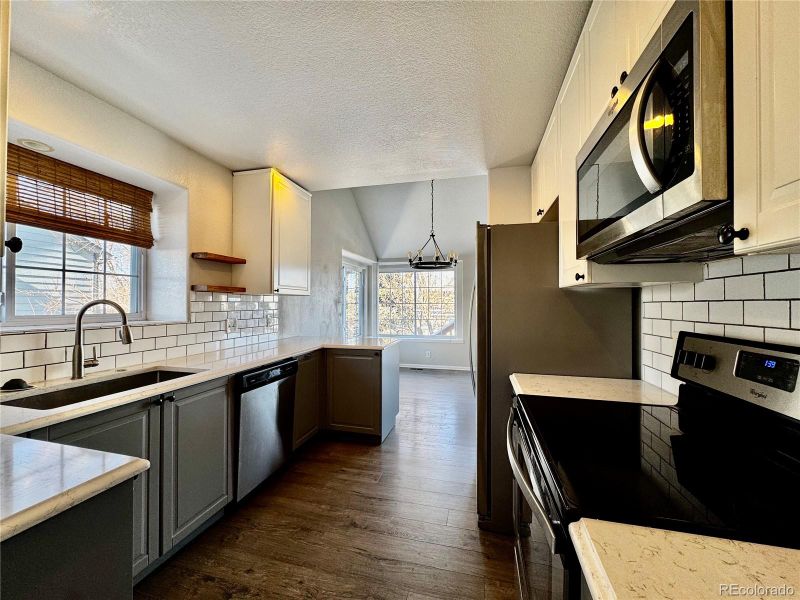 3615 S Flanders St, Aurora, CO 80013