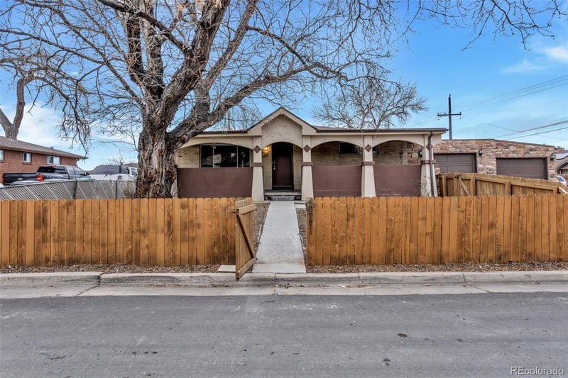4971 W Hurst Pl, Denver, CO 80204