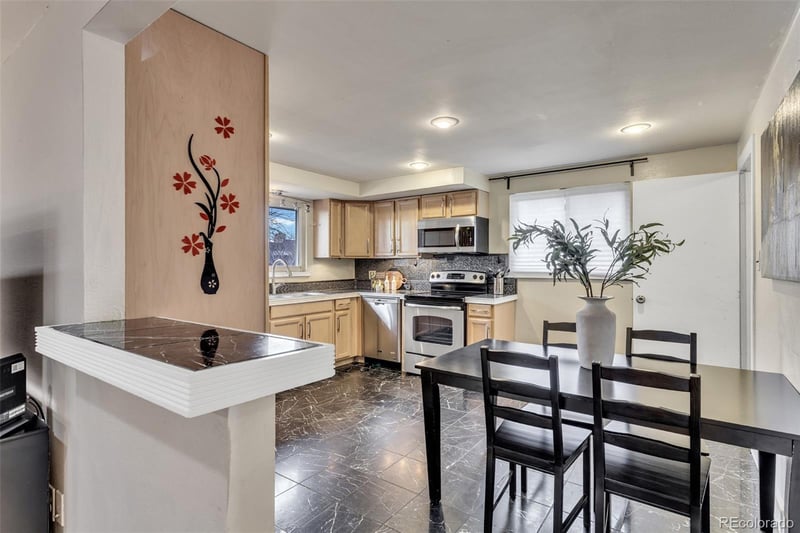 4971 W Hurst Pl, Denver, CO 80204