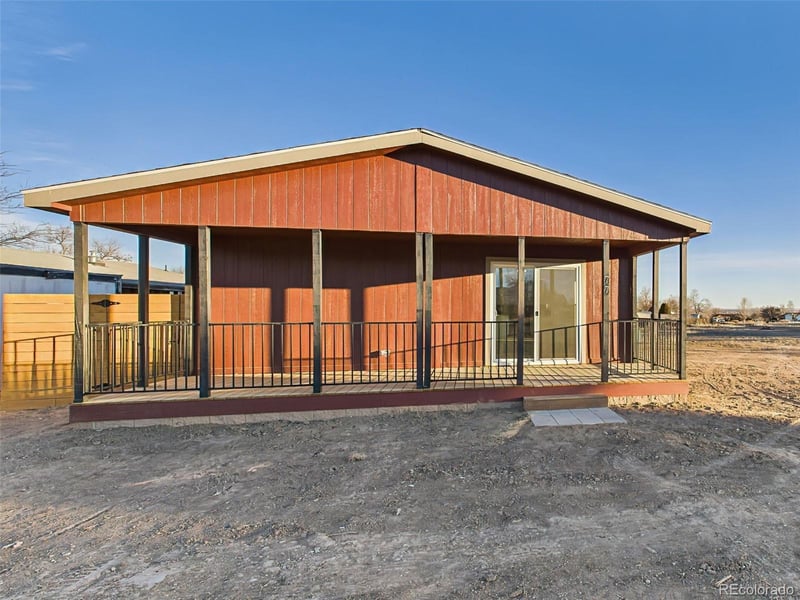 77 E Dante Ln, Pueblo, CO 81007