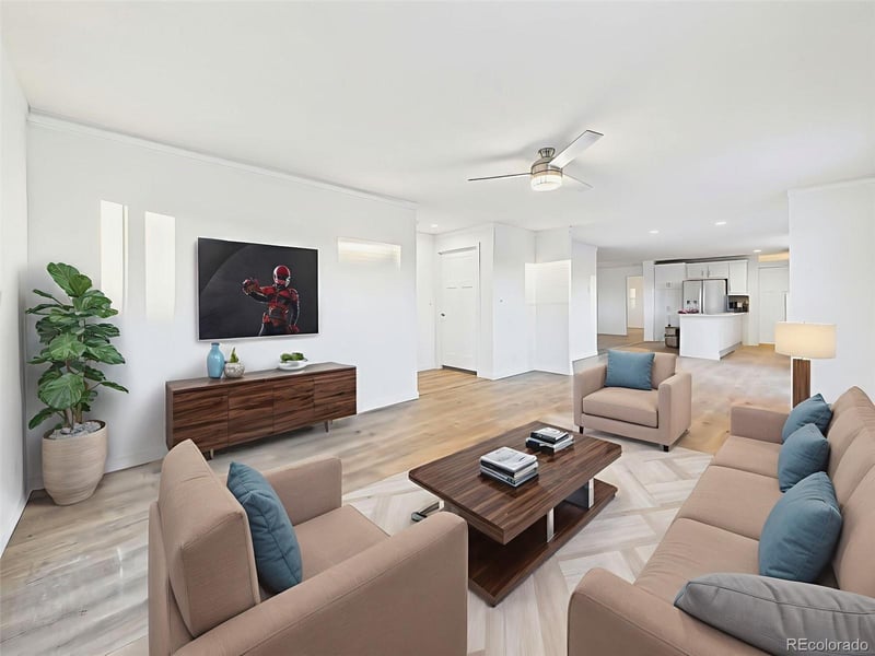 77 E Dante Ln, Pueblo, CO 81007
