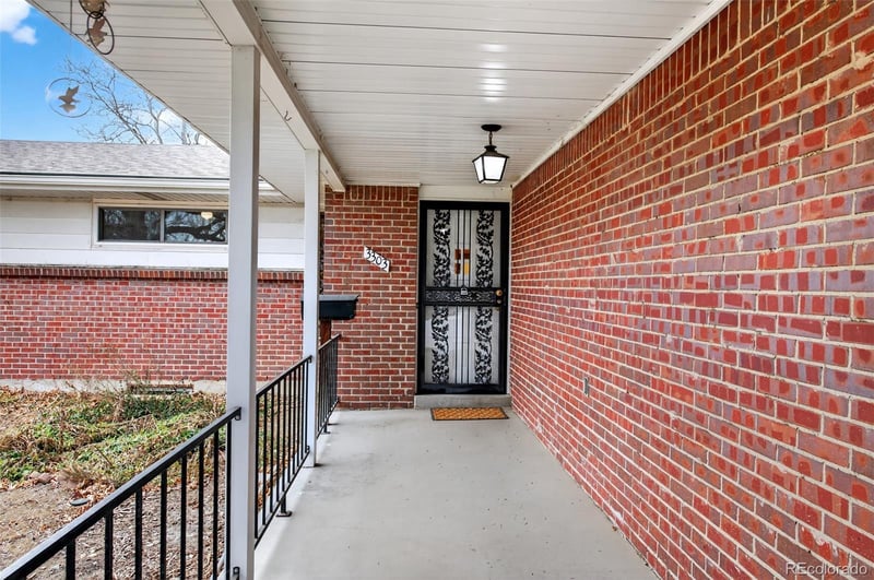 3303 S Verbena Ct, Denver, CO 80231
