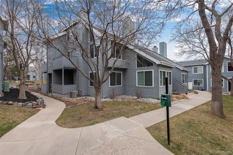8500 E Jefferson Ave #8C, Denver, CO 80237