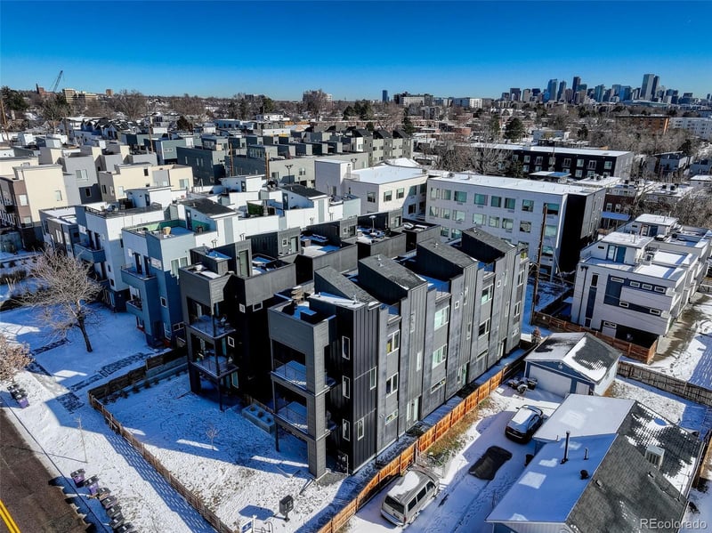 1234 Perry St, Denver, CO 80204