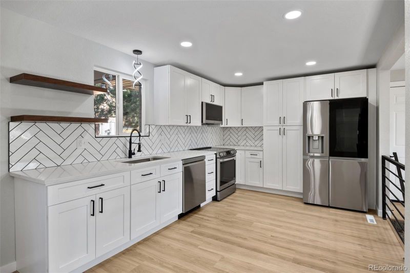 9227 W 67th Ave, Arvada, CO 80004