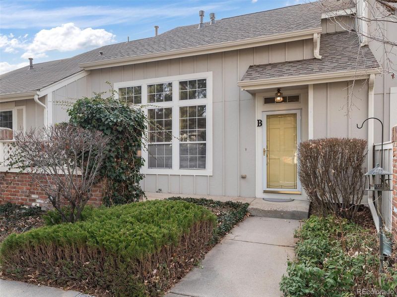 2980 W Long Dr #B, Littleton, CO 80120