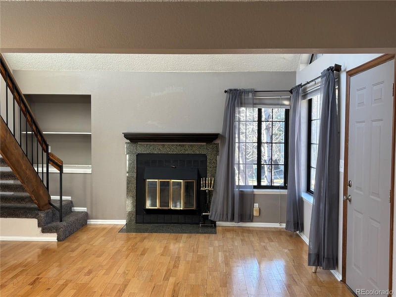 826 S Vance St #E, Lakewood, CO 80226