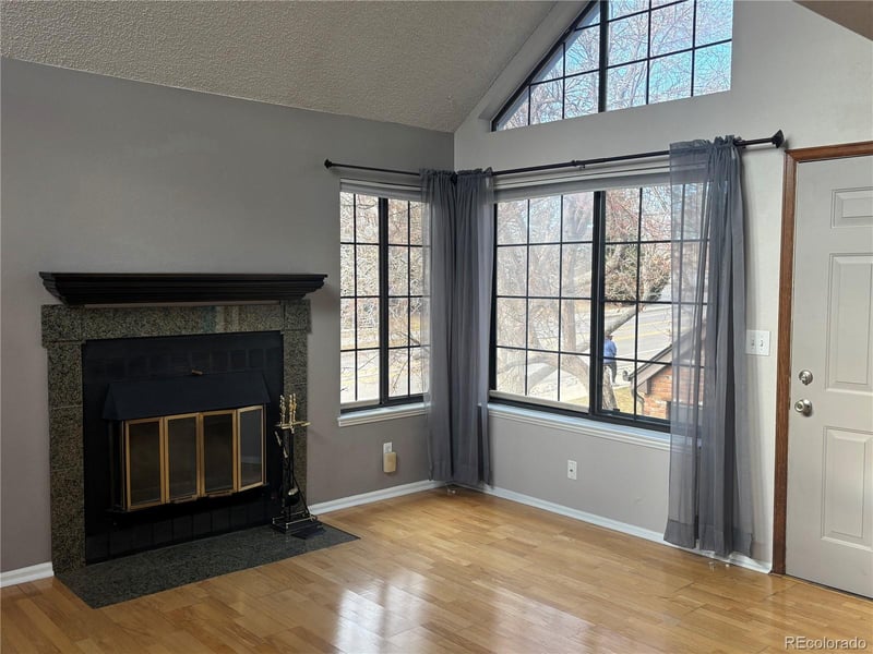 826 S Vance St #E, Lakewood, CO 80226