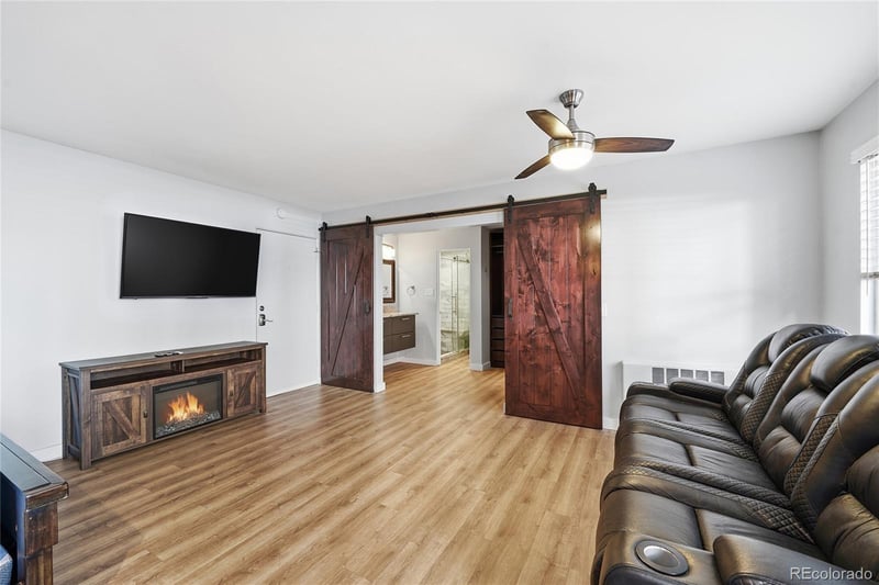 855 N Pennsylvania St #208, Denver, CO 80203