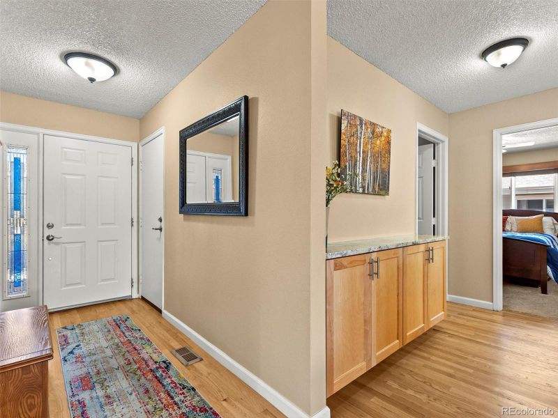 30 Canongate Ln, Highlands Ranch, CO 80130