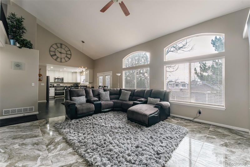 19066 E Berry Dr, Aurora, CO 80015