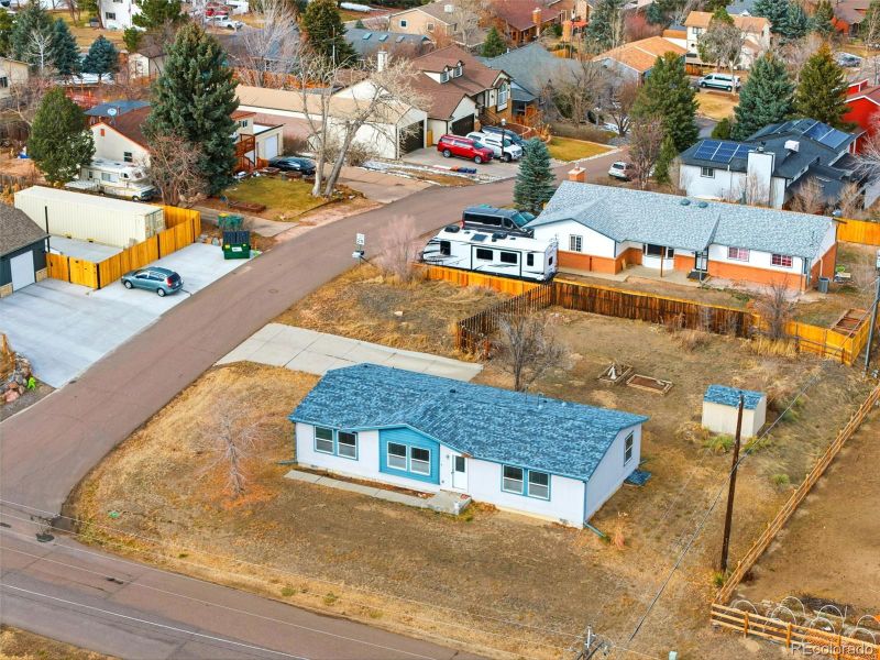 7692 S Estes Ct, Littleton, CO 80128