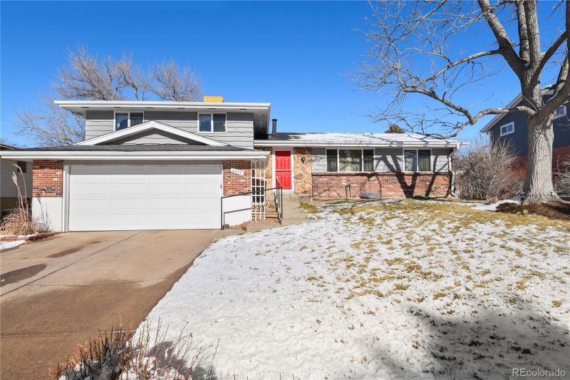 4435 E Hinsdale Pl, Centennial, CO 80122