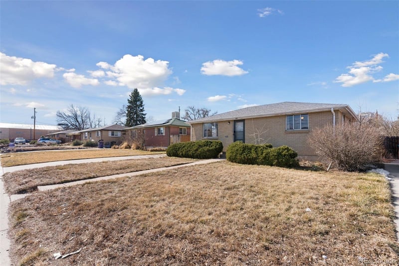 1951 S Dahlia St, Denver, CO 80222