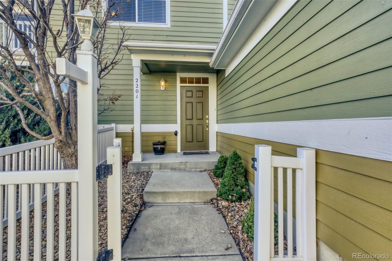 4501 Nelson Rd #2201, Longmont, CO 80503