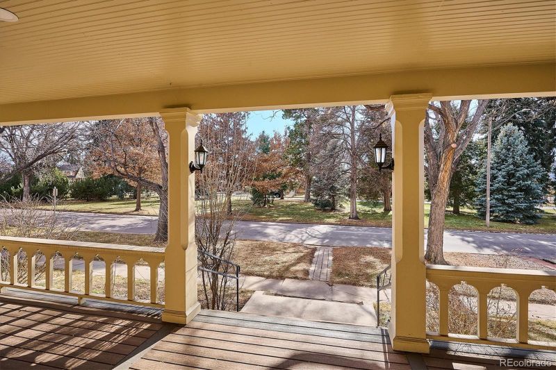 4033 E 17th Avenue Pw, Denver, CO 80220