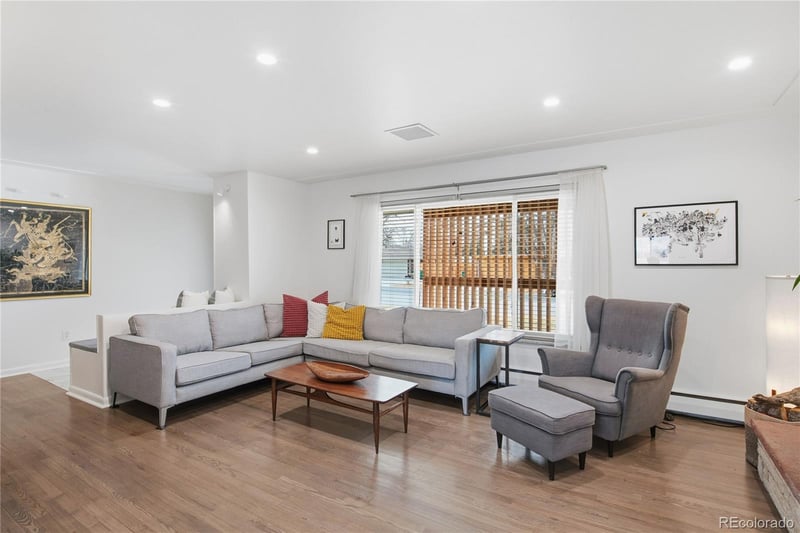 5974 S Pennsylvania St, Centennial, CO 80121
