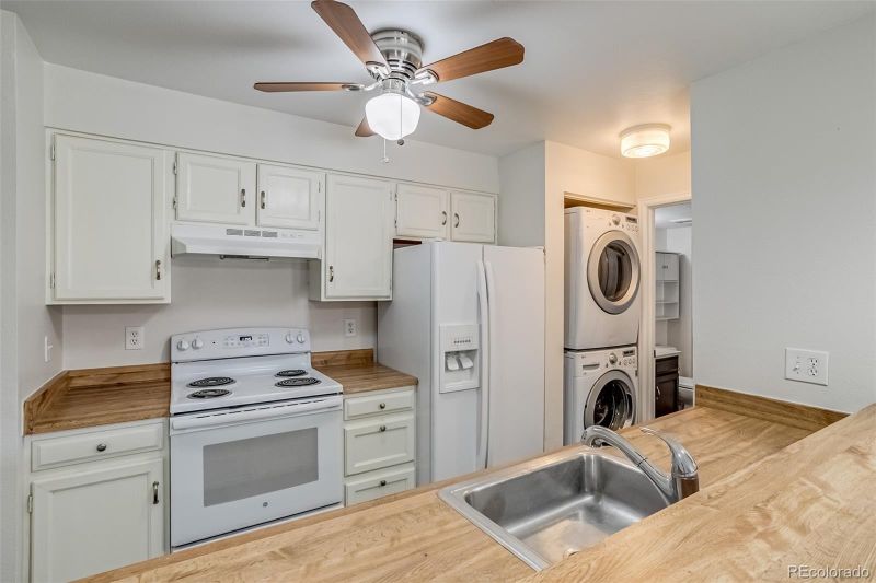 4899 S Dudley St #2B, Littleton, CO 80123