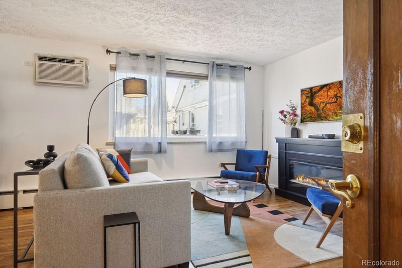 1063 N Clarkson St #12, Denver, CO 80218