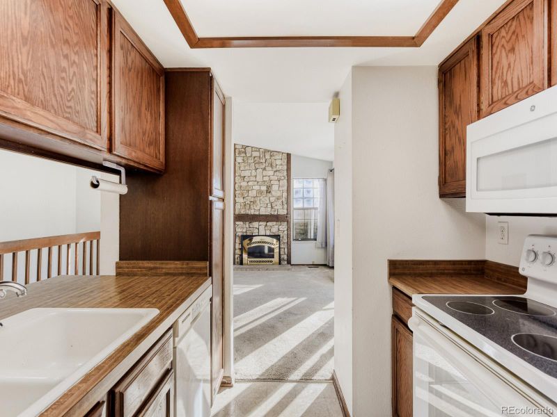 3818 S Evanston St, Aurora, CO 80014